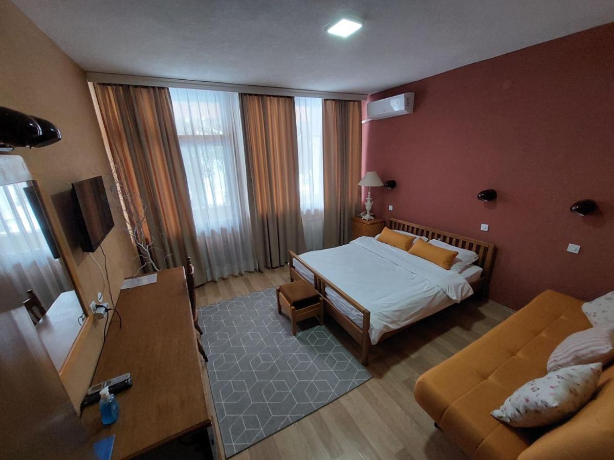 Lakeview Hotel And Resort Otesevo Екстер'єр фото