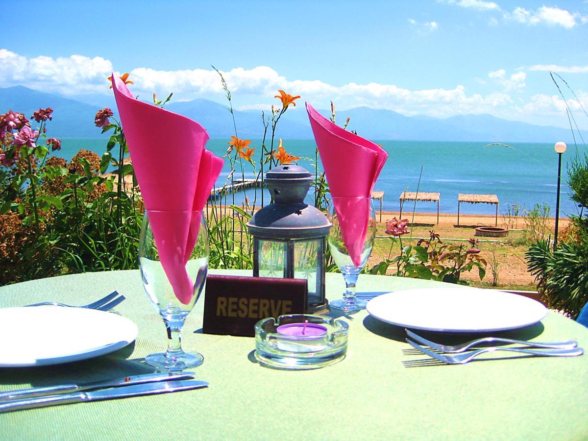 Lakeview Hotel And Resort Otesevo Екстер'єр фото