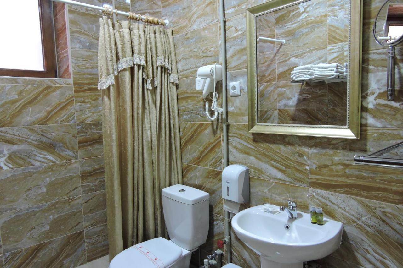Lakeview Hotel And Resort Otesevo Екстер'єр фото