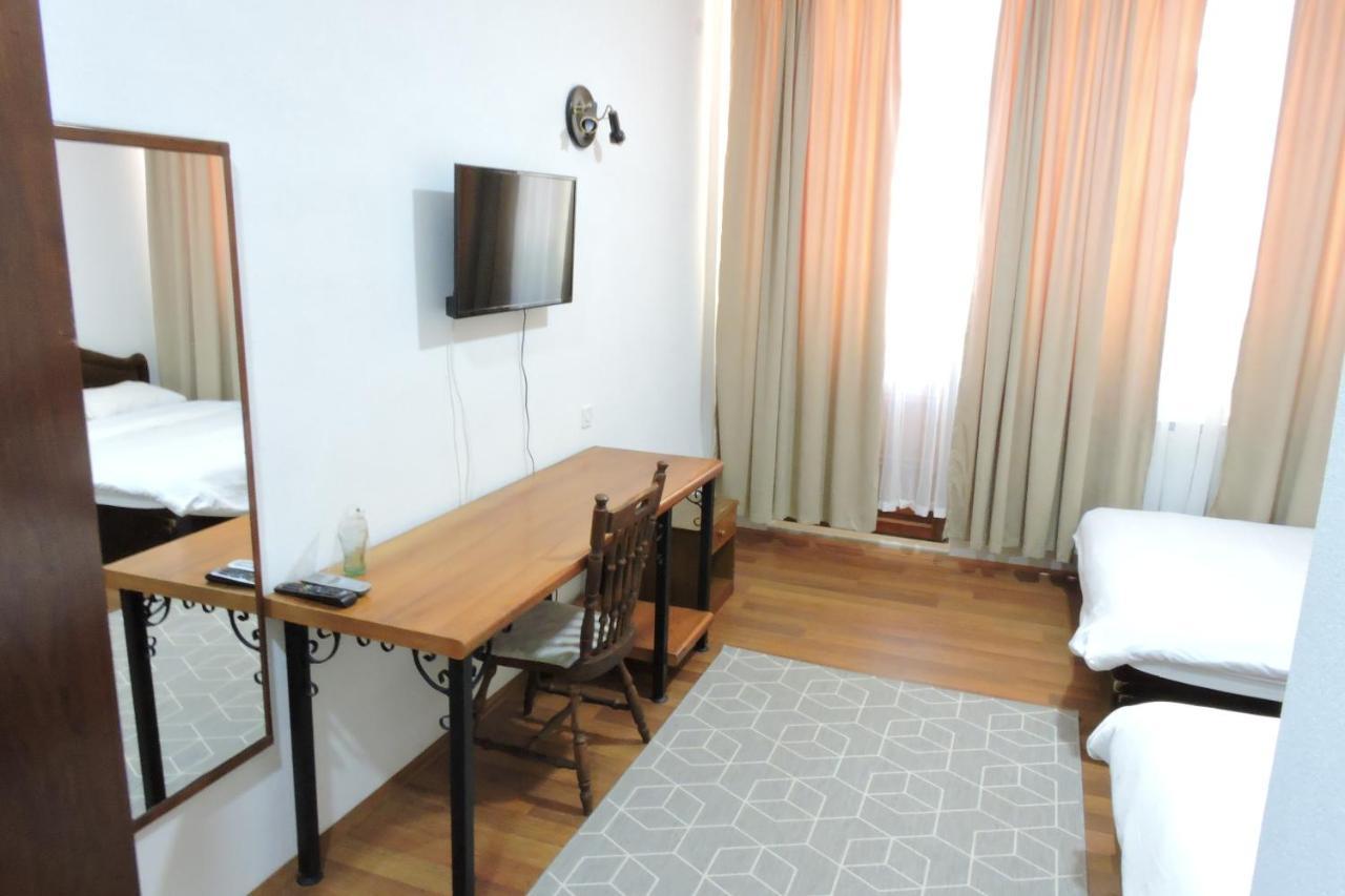 Lakeview Hotel And Resort Otesevo Екстер'єр фото
